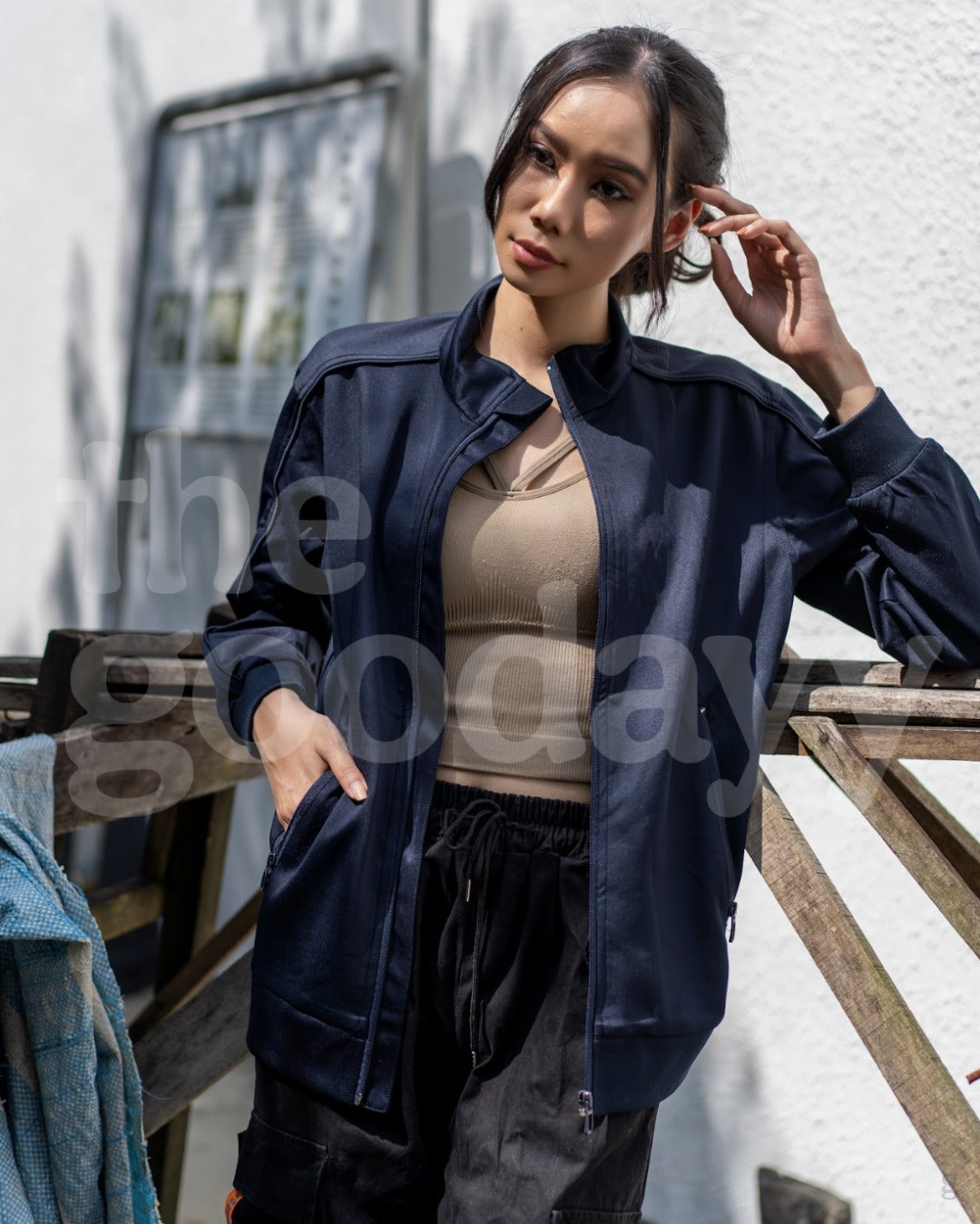 UVJ03 Full Moon Jacket